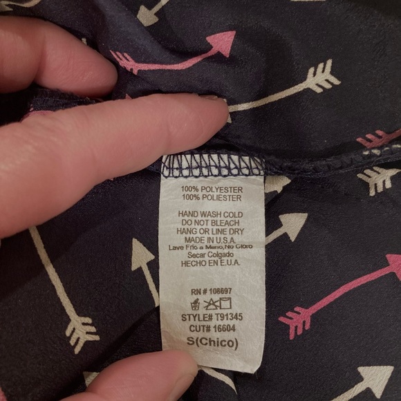 Sweet Rain Size S Navy Sheer Sleeveless V-Neck Printed Top - Picture 8 of 9